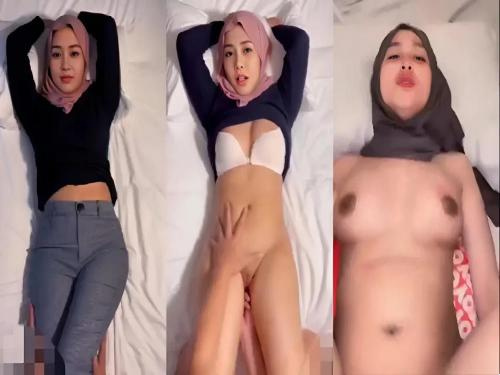 Adik manis pasrah dibejek sampe basah kuyup